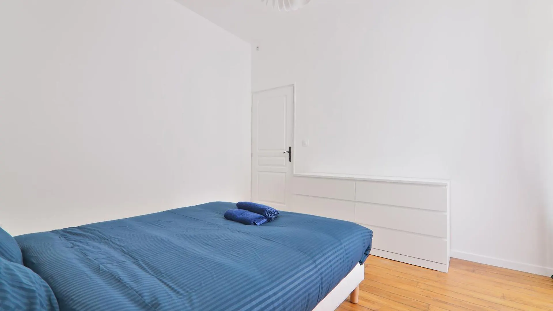 Apartment 2 Bedroom Quartier Le Marais *
